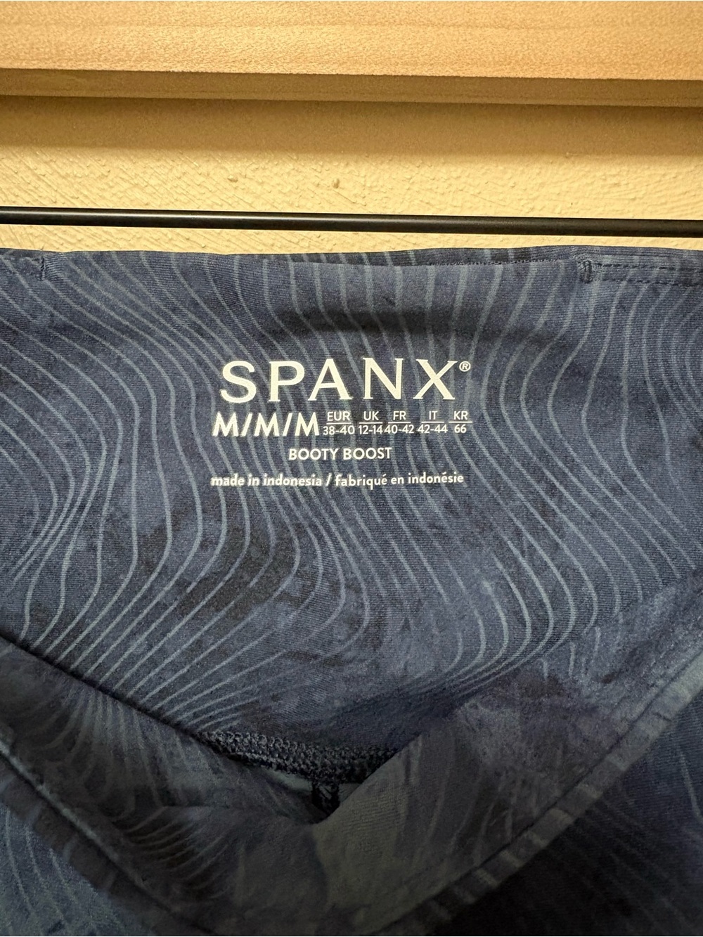 SPANX Booty Boost 7/8 Leggings Ebb & Flow Midnight Navy Size Medium NWT New - Picture 12 of 16